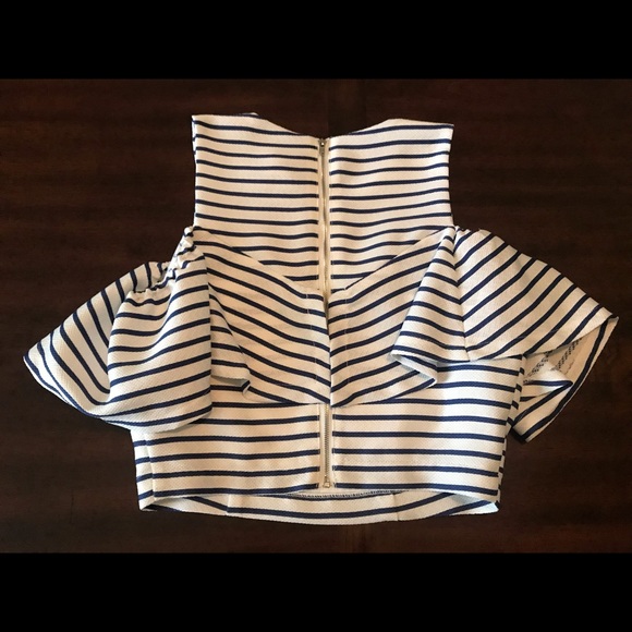 NWT Navy and white striped ruffle crop top - Picture 3 of 3